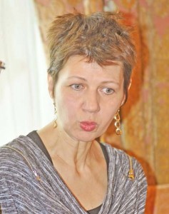 CORINA DRAGOTESCU-FANE (1) - Ziarul National