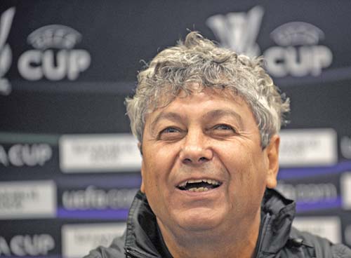 Aici se reface Lucescu dupa operatie!