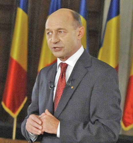 Basescu: „Ne punem mainile in cap ca vine recesiunea peste noi?”