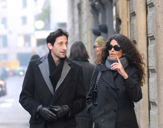 Adrien Brody a schimbat-o pe Madalina cu Afef