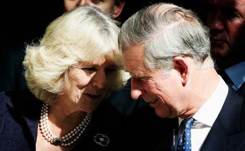 Charles a disperat-o pe regina cu amanta Camilla