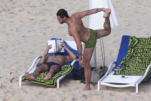 Uite cum „baleteaza” iubitul lui Marc Jacobs