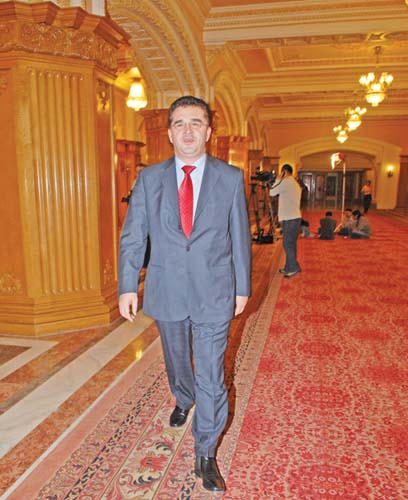 USL-ul lui Oprisan s-a gripat si el