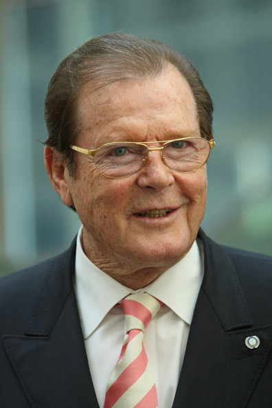 Roger Moore, incantat de scenele amoroase din filme