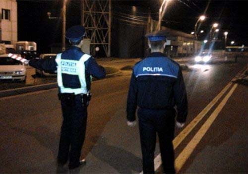De ce ii vaneaza Igas pe „desteptii” din Politie
