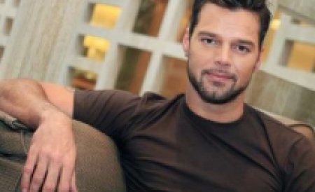 Ricky Martin isi doreste o fetita – VIDEO