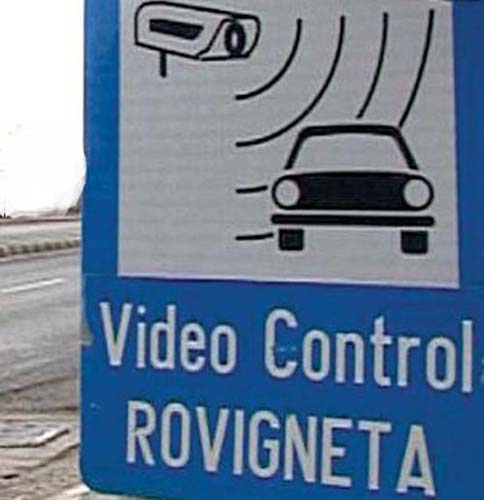 Se schimbă rovinieta. Cine sunt şoferii care nu vor mai fi amendaţi pentru expirarea taxei de drum. Noi tarife şi termene