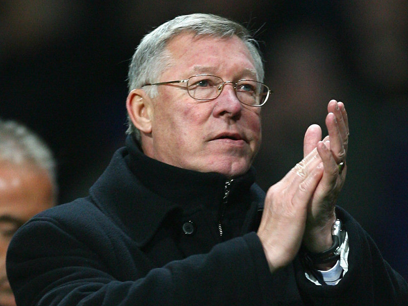 Ferguson mai vrea trei ani la United
