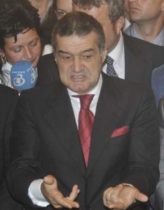 GIGI BECALI FANE (43) - Ziarul National