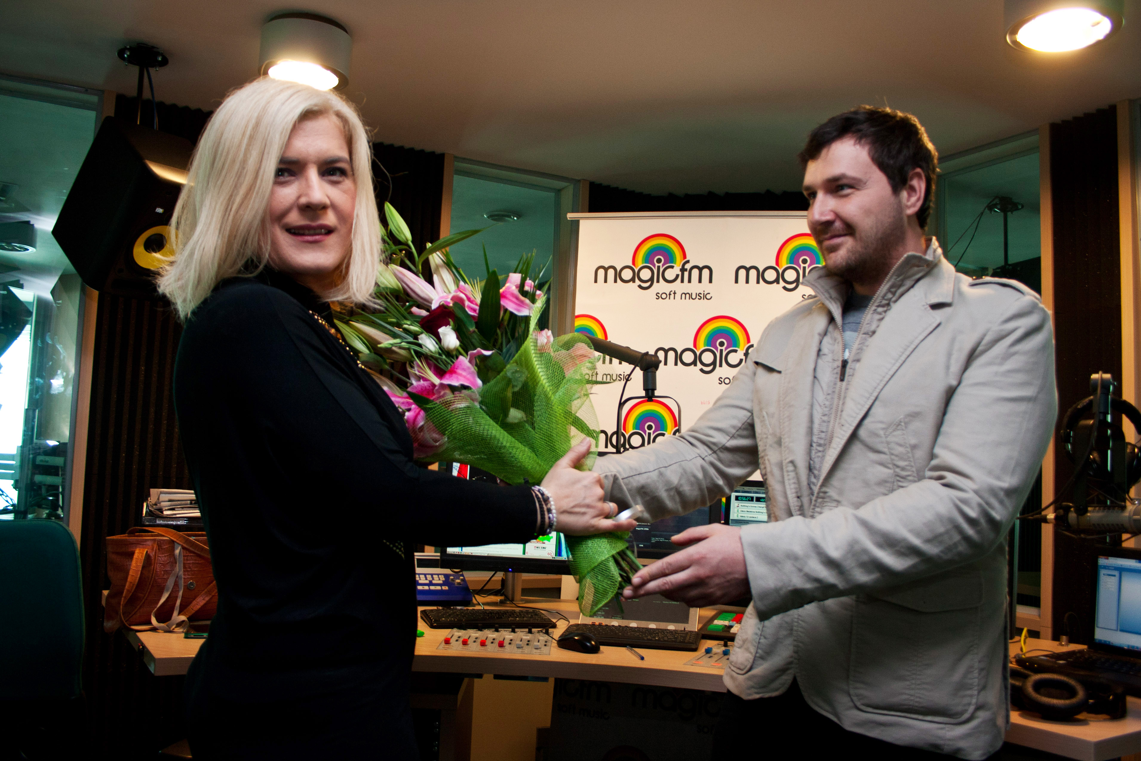 Raul Brebu a alergat noaptea prin florarii pentru Liana Stanciu