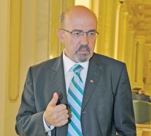 MARKO BELA (38) - Ziarul National