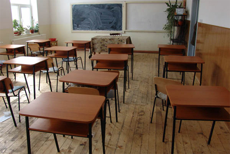 Ministerul Educatiei: 8212 unitati de invatamant din Bucuresti si 12 judete, inchise marti