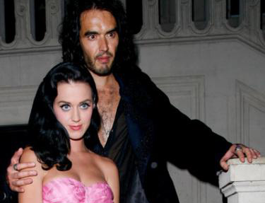 Katy Perry, milioane de dolari pentru carte cu dezvaluiri despre mariajul cu Brand