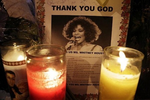 Funeraliile lui Whitney Houston s-au incheiat cu „I Will Always Love You” VIDEO