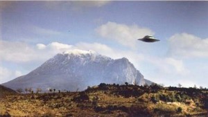 4bugarach_postcard - Ziarul National