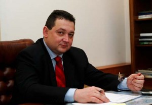 ALIN BURCEA-FANE (1) - Ziarul National
