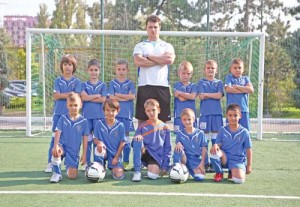 Academia_Hagi_2003 - Ziarul National