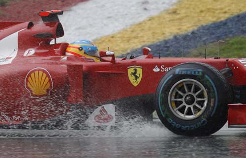 Fernando Alonso a castigat Marele Premiu al Malaysiei
