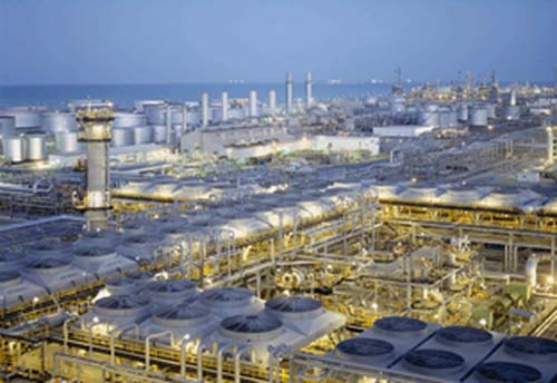Arabia Saudita si China construiesc o cea mai mare rafinarie din lume