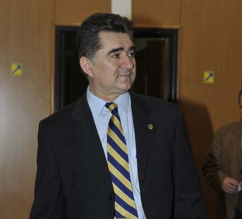 Ghise, despre contracandidatul sau in cursa pentru sefia PNL. Il invidiez pe Iohannis. Solutia, derogarea!
