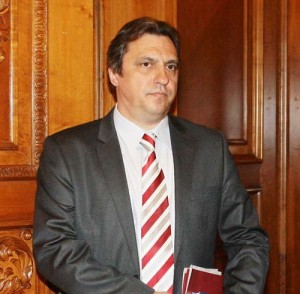 MARIUS PETCU-FANE (4) - Ziarul National