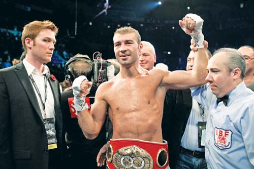 Froch, al 4-lea campion mondial cu care se bate Lucian!