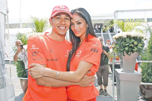 Hamilton, amenintat ca va fi dat afara de la McLaren!