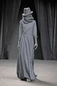 DEFILE DE MODE VANDEVORST, FASHION WEEK 2012 A PARIS - Ziarul National