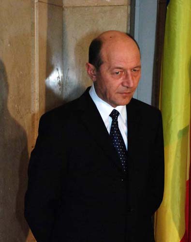 Basescu lui Van Rompuy: In Romania presedintele poate fi suspendat. Nu e cazul presedintelui CE
