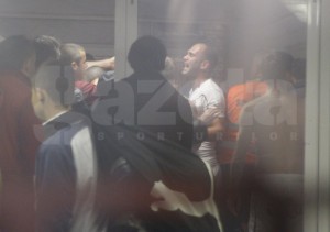 bataie vestiare rapid vaslui 2 - Ziarul National
