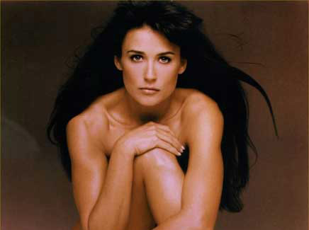 Demi Moore goala l-a bagat in belea pe Ashton Kutcher