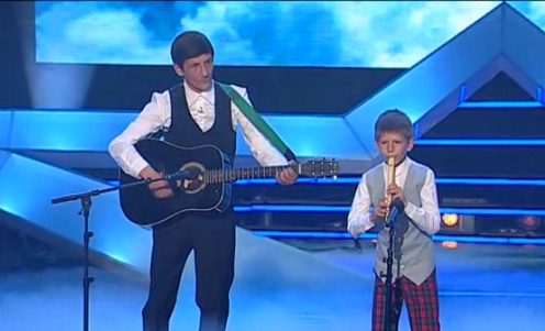 ROMANII AU TALENT, sezonul 2: Gabriel Stefanescu, pustiul cu fluier aplaudat de o sala intreaga! – VIDEO