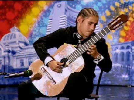 (VIDEO) Radu Ionescu a ridicat juriul in picioare, la Romanii au Talent 2012!