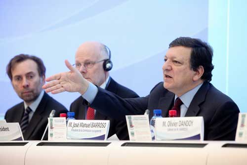 UE acuza China de dumping