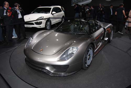 Uite cum arata cel mai scump Porsche din lume!