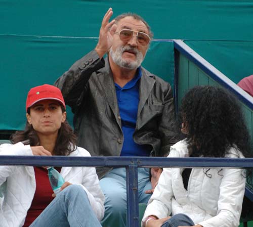 Tiriac vrea sa vopseasca si mingile de tenis!