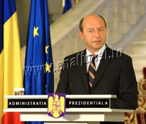 TRAIAN-BASESCU-FANE-(3) - Ziarul National