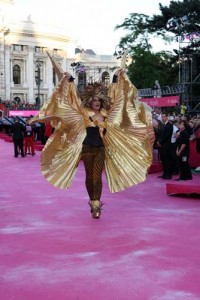 SOIREE LIFE BALL A VIENNE - Ziarul National