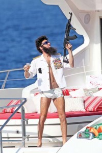 SACHA BARON COHEN ET ELISABETTA CANALIS SUR UN YACHT AU CAP D - Ziarul National'AN