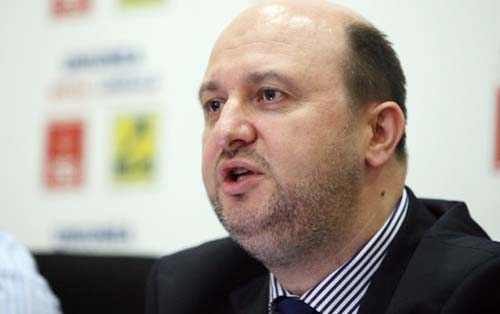 Chitoiu: Pana la sfarsitul anului nu vor mai fi contracte cu „baietii destepti”