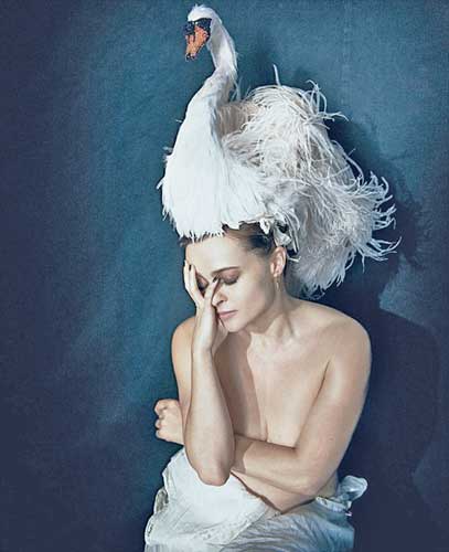 Helena Bonham Carter e o lebada topless!