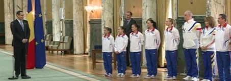 Ponta le-a primit pe gimnastele de aur la Palatul Victoria: „Am dorit sa va felicit in direct!”