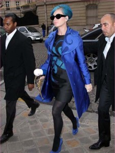 prescription-chic-pilule-bag-by-christian-louboutin - Ziarul National