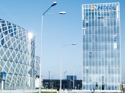 Petrom are liber la profituri uriase si in 2012