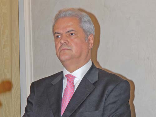 Adrian Nastase, vizitat sambata la penitenciar de cei doi baieti, Andrei si Mihnea