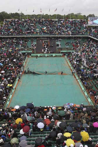 Miliardari romani undercover, prezenti la superfinala Roland Garros  „ucisa” de ploaie!