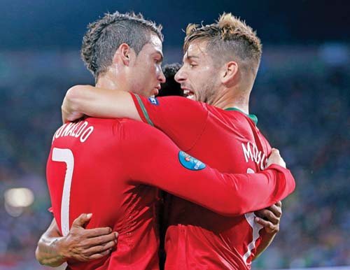 Europupici: Ronaldo, sarut patimas cu Meireles