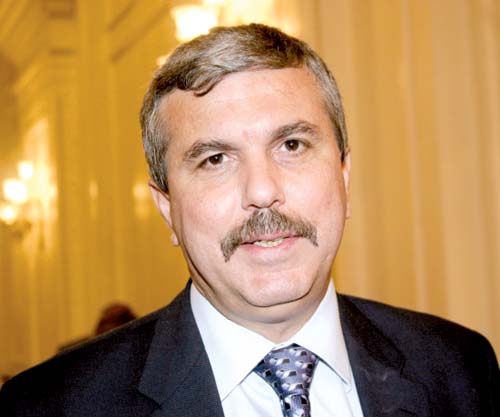 Dan Nica a pierdut tezaurul filatelic al Romaniei