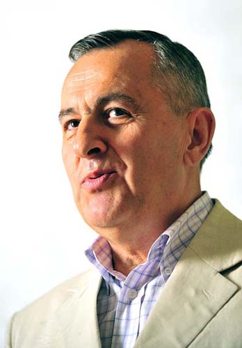 Dumitru Graur il vinde pe Lucescu pe 80.000 de euro