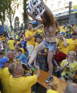 Femen 3 - Ziarul National
